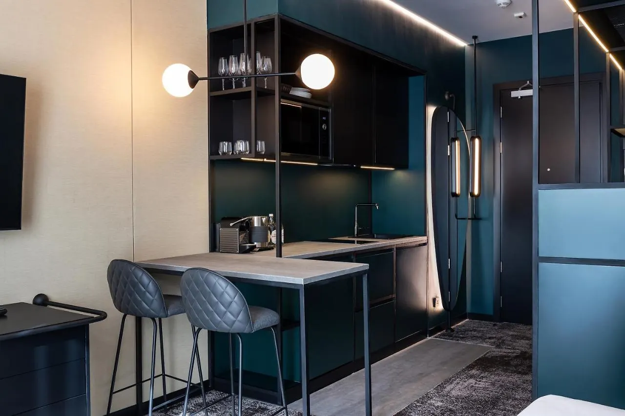 Novotel Living Almaty Jetisu 4*,