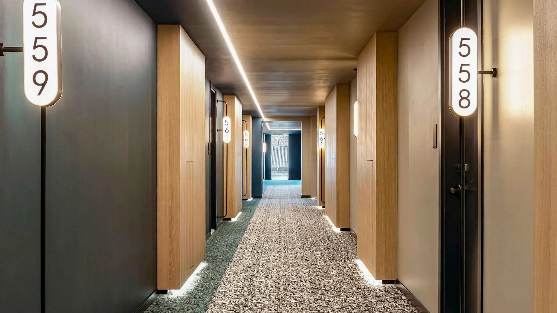 Novotel Living Almaty Jetisu 4*,  Kazakstan