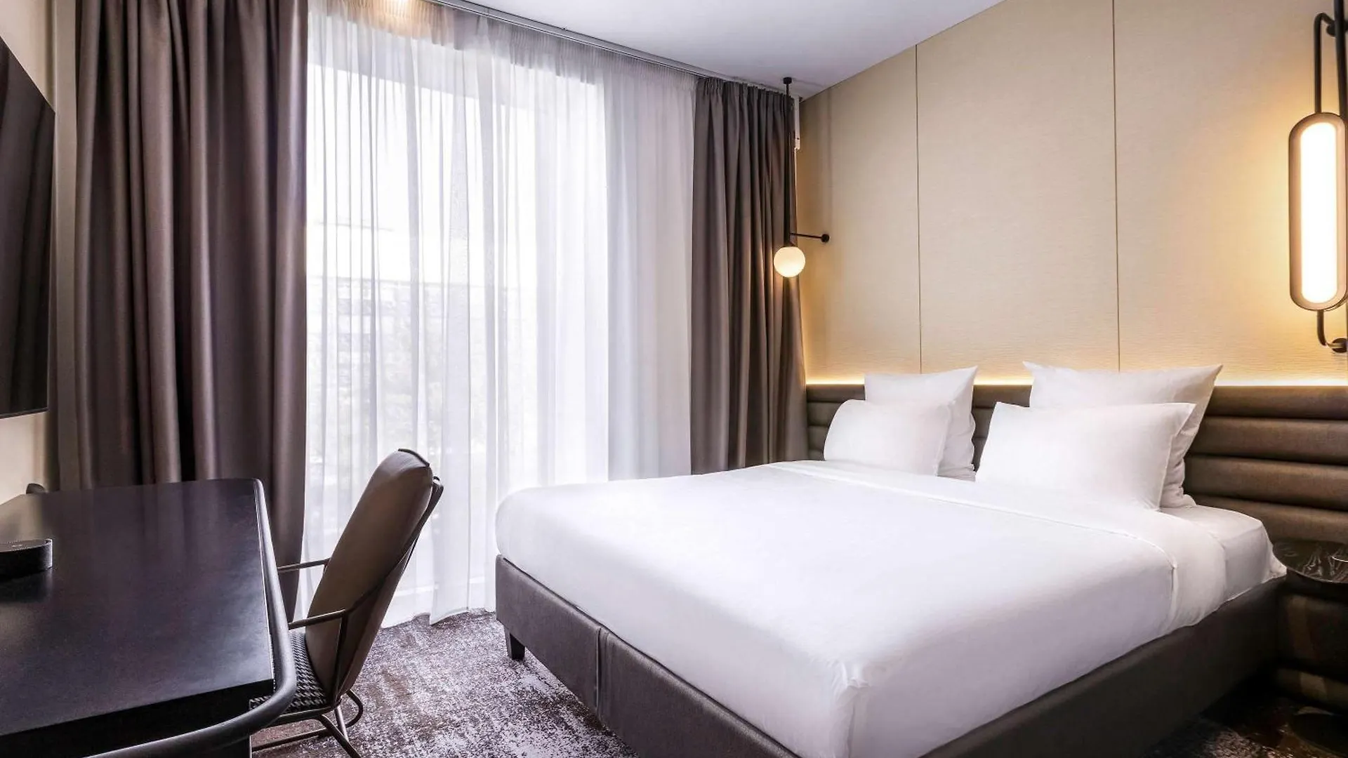 Novotel Living Almaty Jetisu Hotell