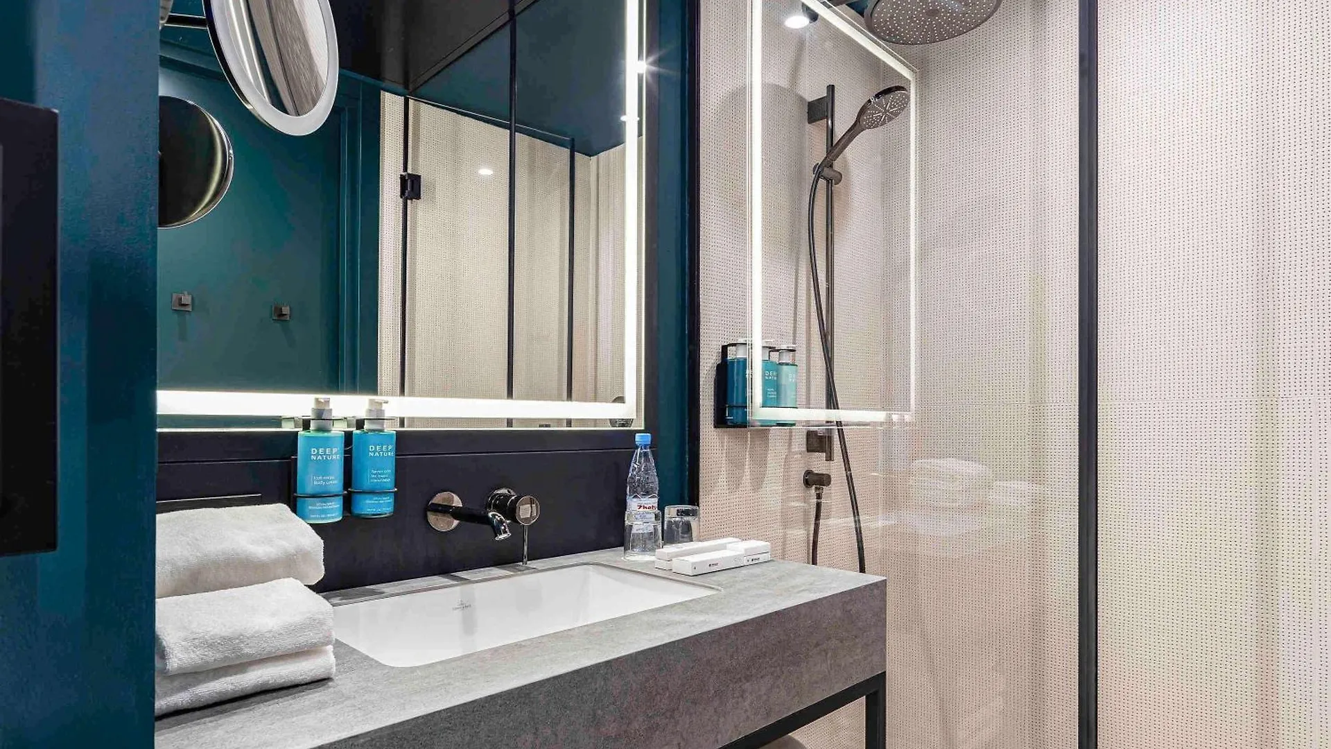 **** Hotell Novotel Living Almaty Jetisu Kazakstan
